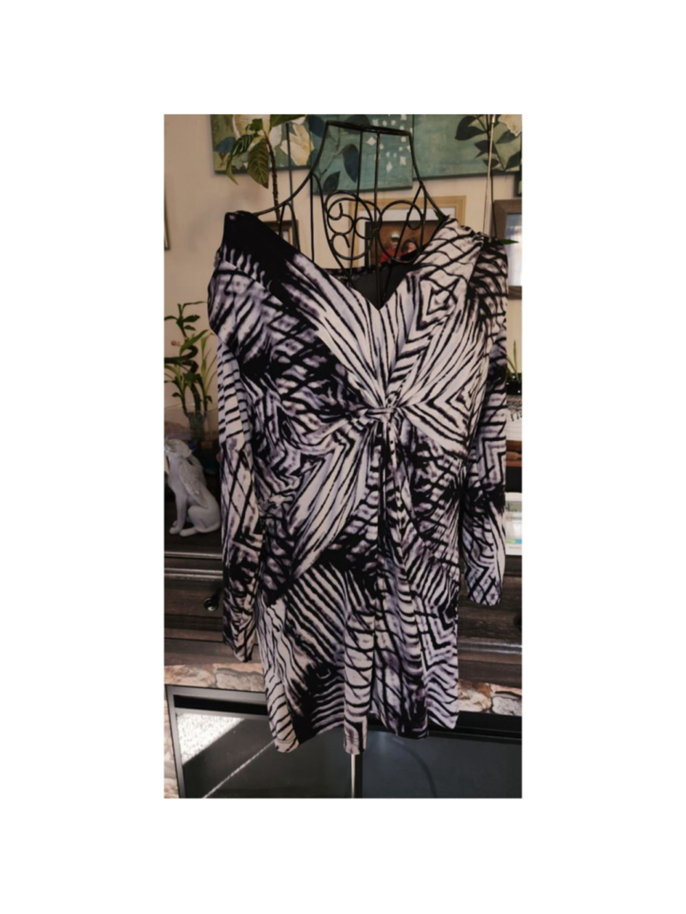 Daisy Fuentes Long Sleeve Dress M Black White Abstract